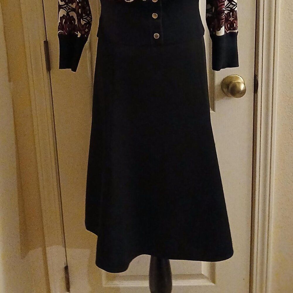Black midi fit n flare knee length skirt L office siren capsule wardrobe staple